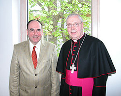 Bischof Norbert Trelle und HAWK-Pr&auml;sident Prof. Dr. Martin Thren