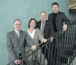 (v.l.n.r.) Gerd Klein, Prof.  Heinz Dieter Gottlieb, Dr. Cordula Borbe und Carsten Rumbke 