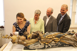 Master-Studentin_Roksana_Jachim_Dr_Katja_Lembke_Direktorin_des_Landesmuseums_Hannover_Prof_Dr_Michae