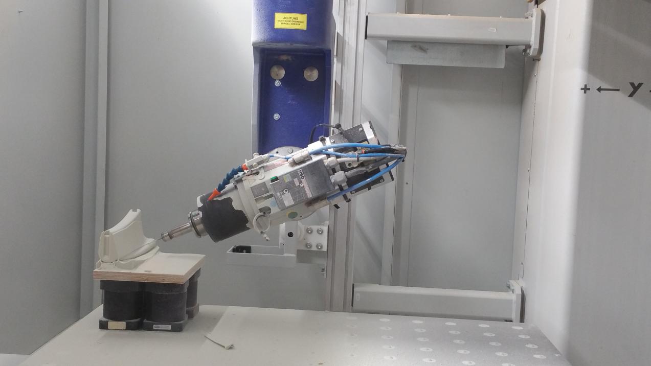 Probefräsen der Armlehne